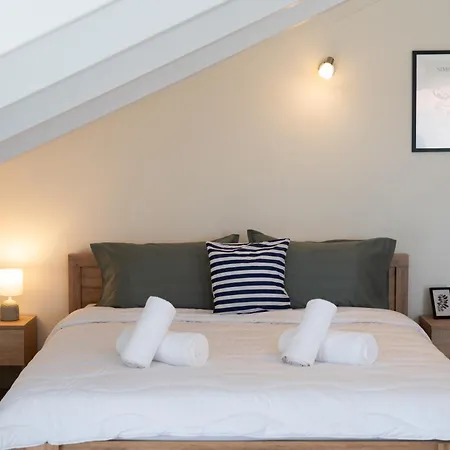 White Lotus Loft Апартаменты *