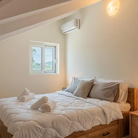 White Lotus Loft Apartment Laganas